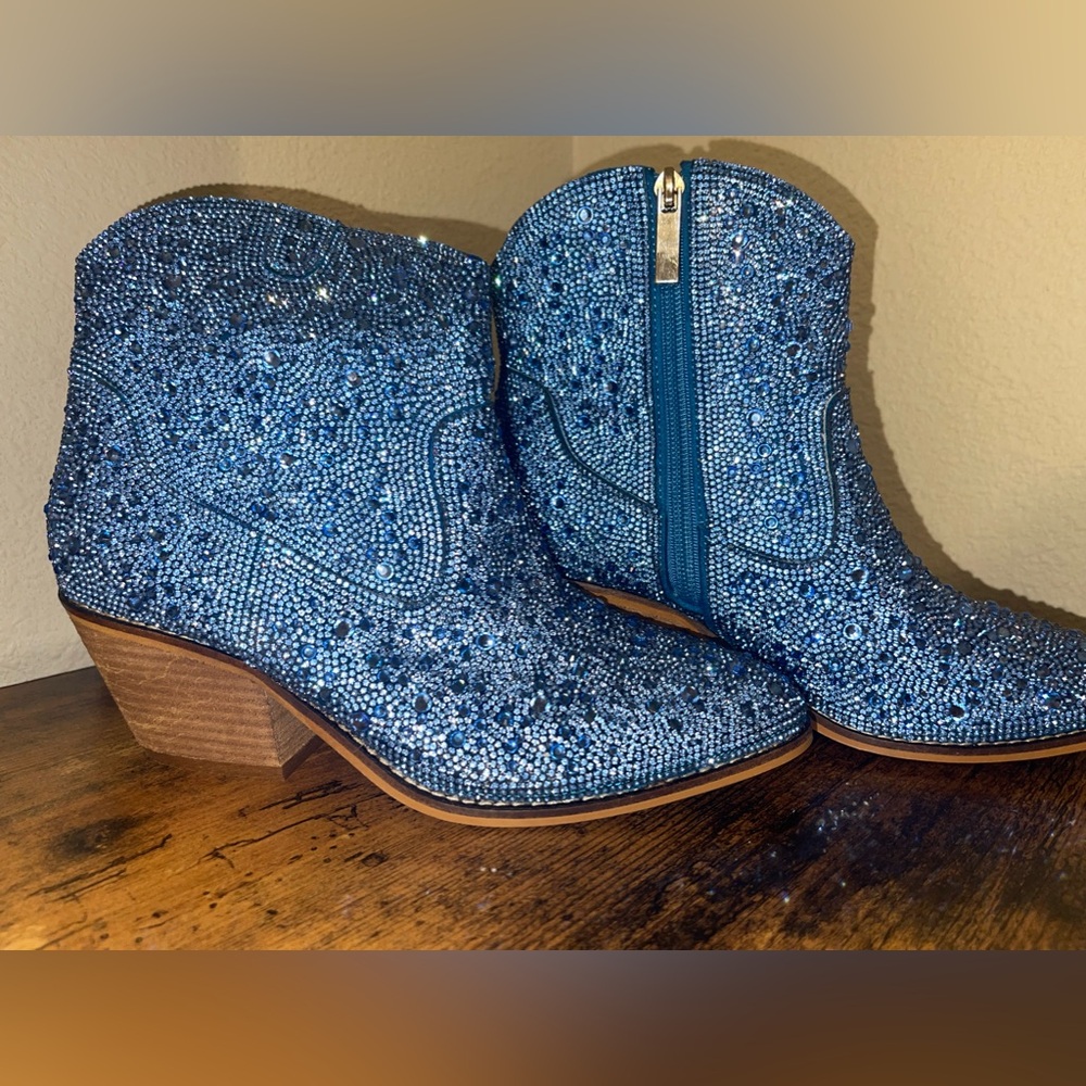 Women’s Corkys footwear size 7 shine bright booties